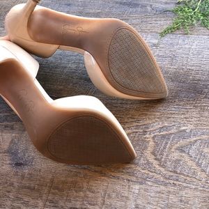 Jessica Simpson Shoes - 🌻REMOVING TONIGHT🌻 Jessica Simpson Cream Heels Jessica Simpson Shoes - 🌻REMOVING TONIGHT🌻 Jessica Simpson Cream Heels